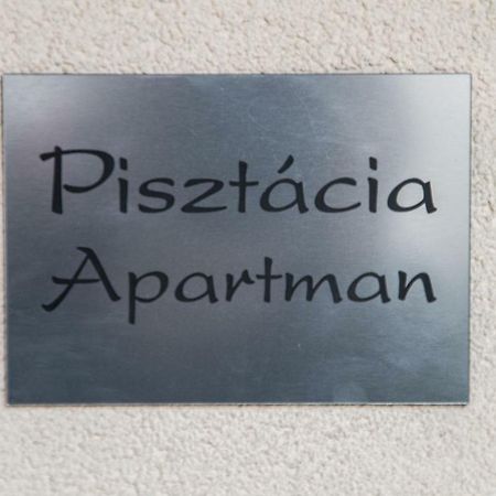 Pisztacia Apartman Apartment Eger Exterior photo